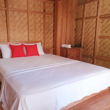 Sunset Moyo Bungalows Moyo Island Eksteriør billede