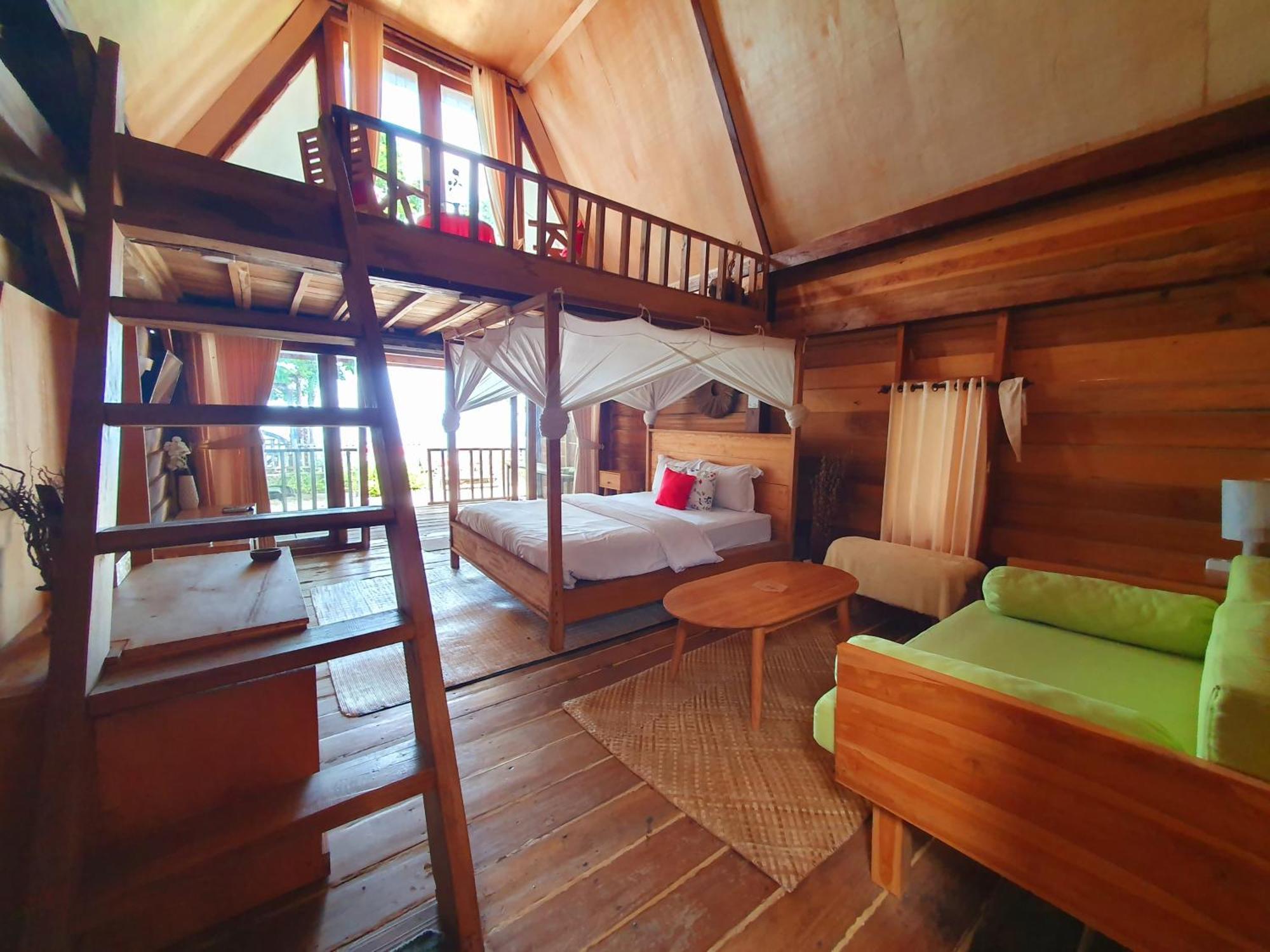 Sunset Moyo Bungalows Moyo Island Eksteriør billede