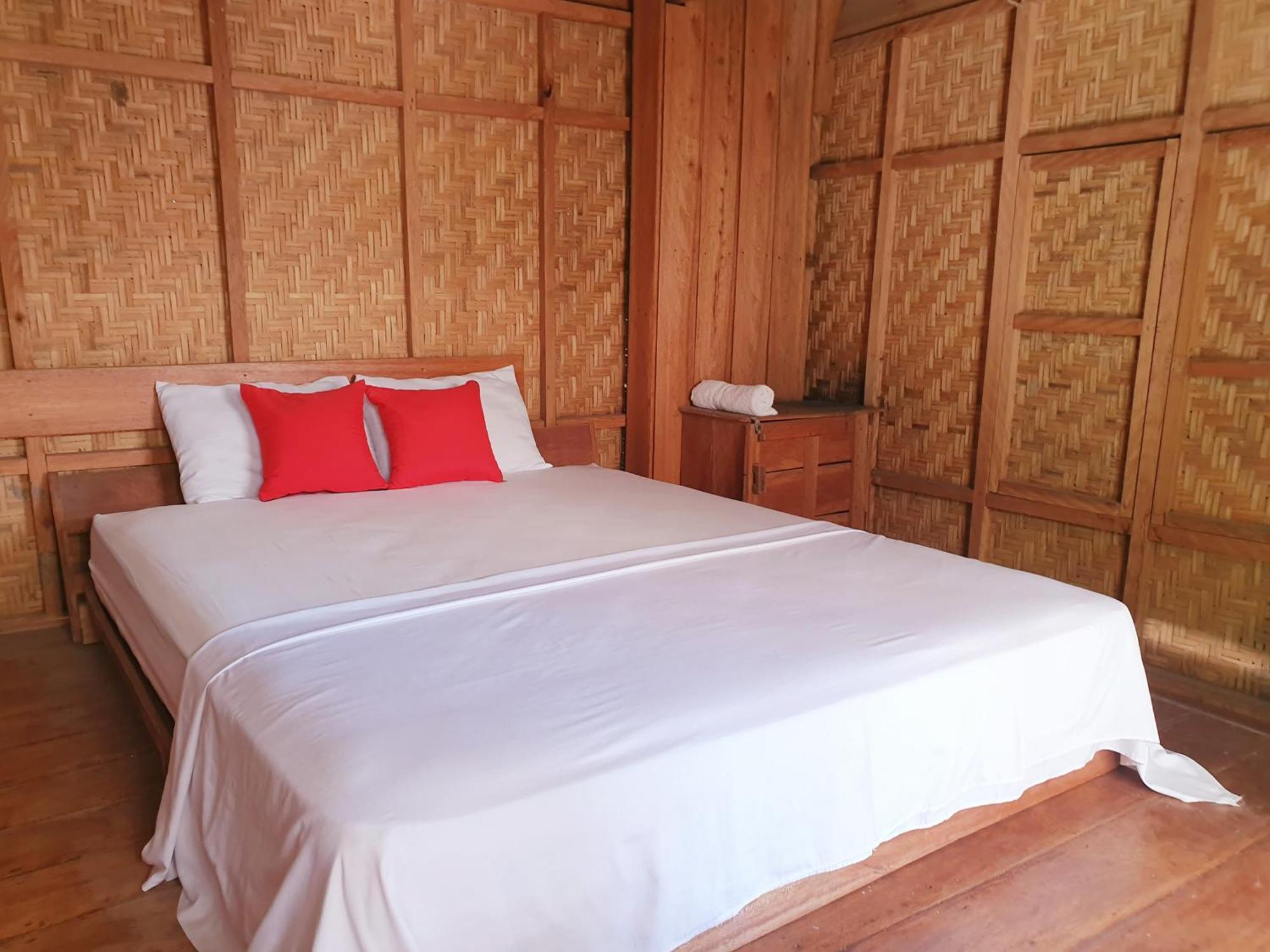 Sunset Moyo Bungalows Moyo Island Eksteriør billede